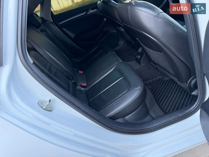 Седан Audi A3 2015 в Одессе