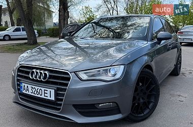 Хэтчбек Audi A3 2016 в Киеве