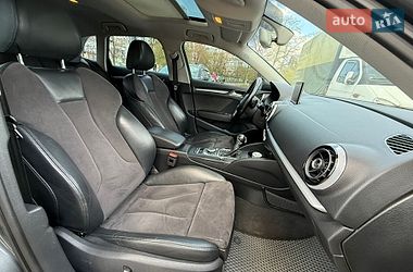 Хэтчбек Audi A3 2016 в Киеве