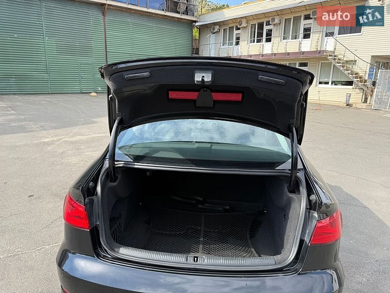 Седан Audi A3 2015 в Одессе