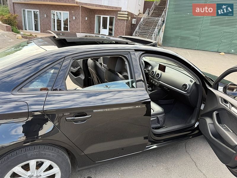 Седан Audi A3 2015 в Одессе