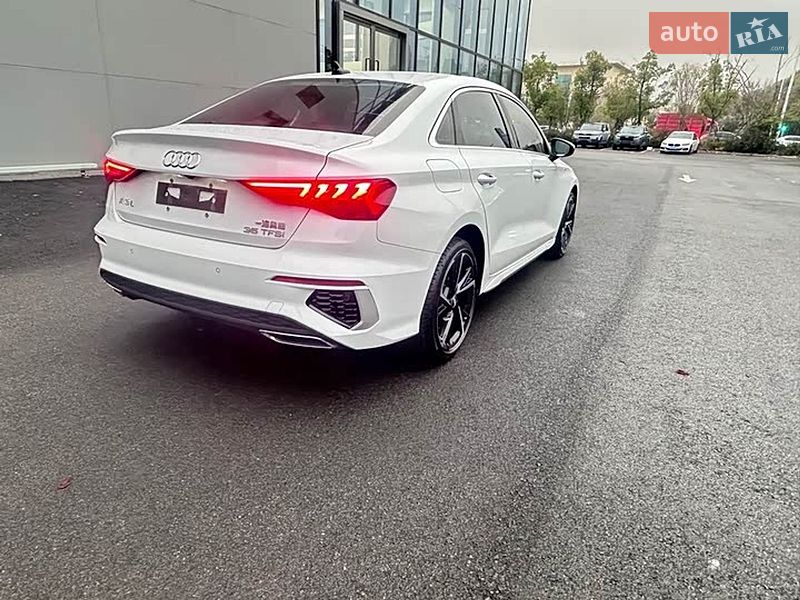 Седан Audi A3 2022 в Киеве