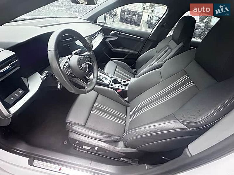 Седан Audi A3 2022 в Киеве