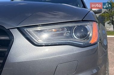 Седан Audi A3 2014 в Рівному