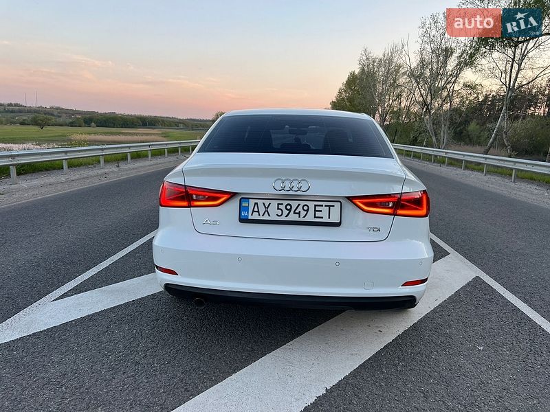 Седан Audi A3 2015 в Балаклее
