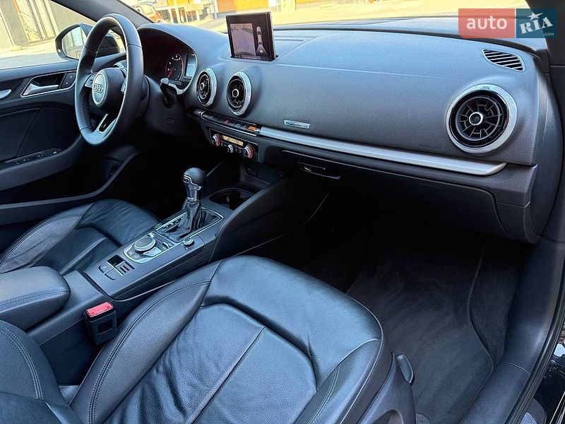 Седан Audi A3 2016 в Коломиї