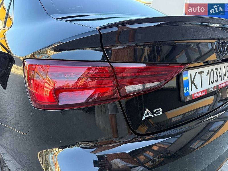 Седан Audi A3 2016 в Коломиї