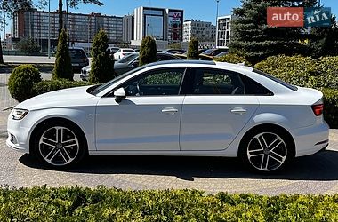 Седан Audi A3 2018 в Львове