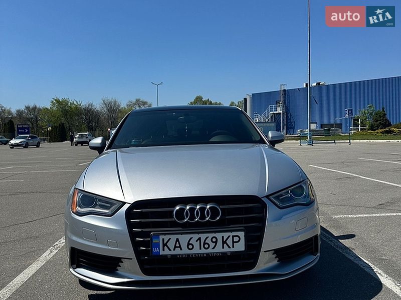 Седан Audi A3 2015 в Дніпрі