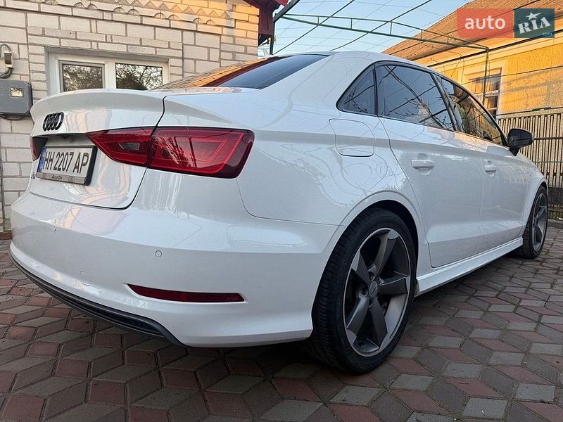 Седан Audi A3 2016 в Подольске