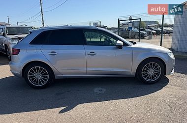 Хетчбек Audi A3 2016 в Києві