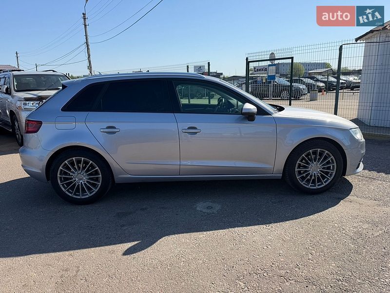 Хетчбек Audi A3 2016 в Києві