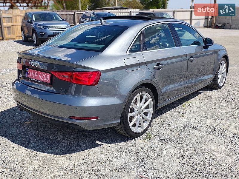 Седан Audi A3 2015 в Ровно