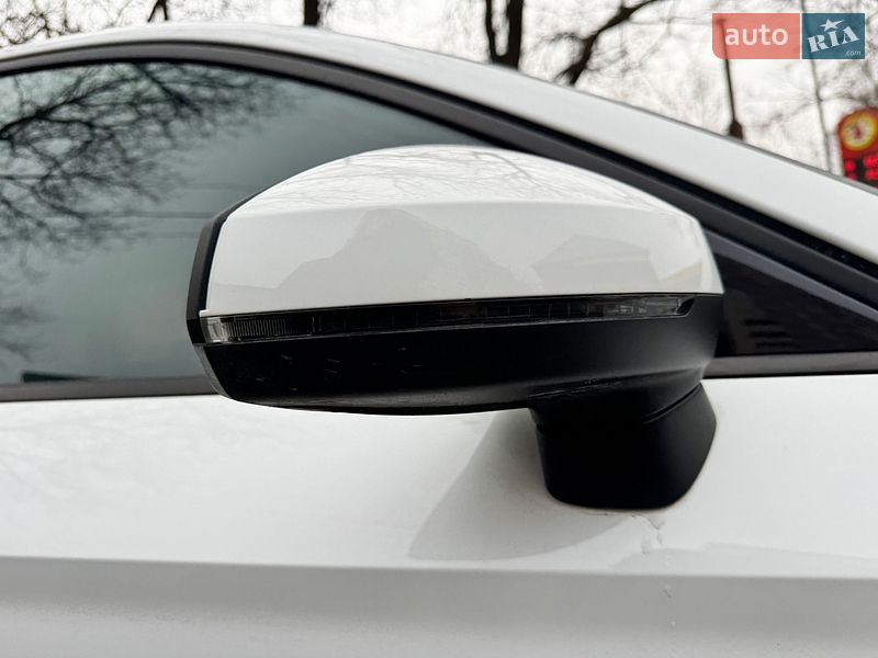 Седан Audi A3 2015 в Одессе