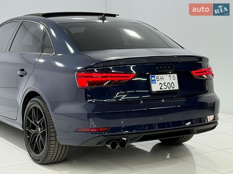 Седан Audi A3 2016 в Одессе