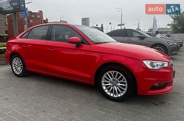 Седан Audi A3 2016 в Киеве
