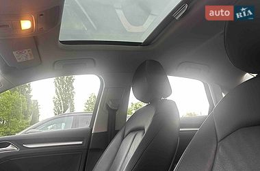 Седан Audi A3 2016 в Киеве