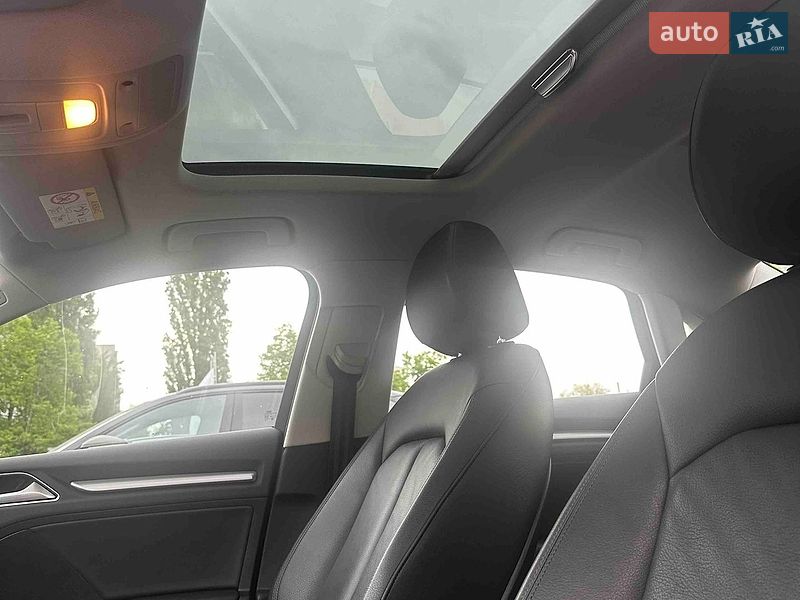 Седан Audi A3 2016 в Киеве
