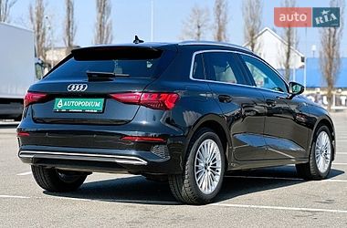 Хэтчбек Audi A3 2021 в Киеве