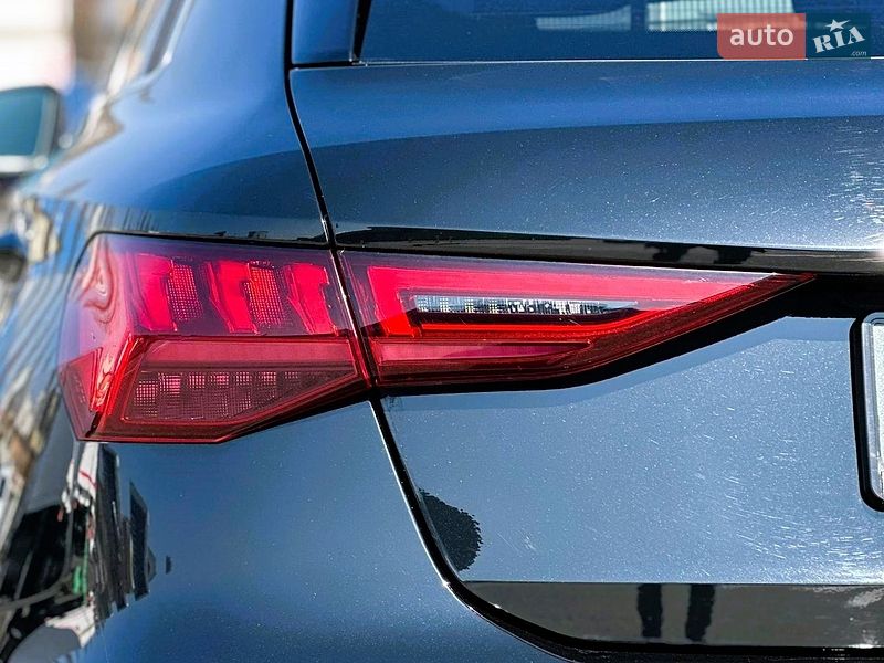 Хэтчбек Audi A3 2021 в Киеве
