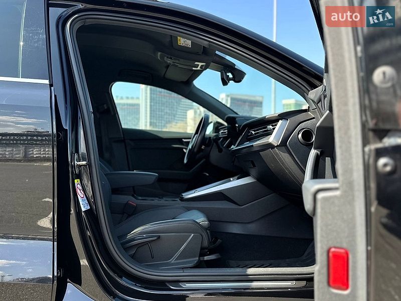 Хэтчбек Audi A3 2021 в Киеве