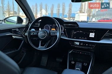 Хэтчбек Audi A3 2021 в Киеве
