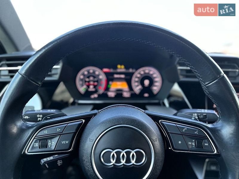 Хэтчбек Audi A3 2021 в Киеве