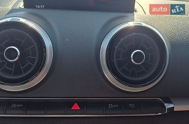 Седан Audi A3 2017 в Киеве