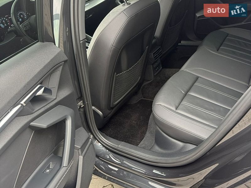 Седан Audi A3 2022 в Чернівцях