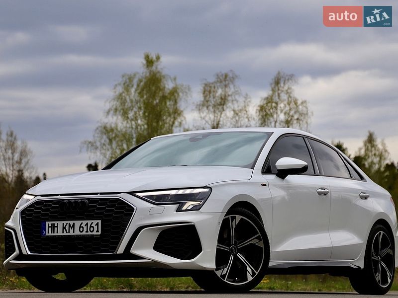 Седан Audi A3 2021 в Трускавці