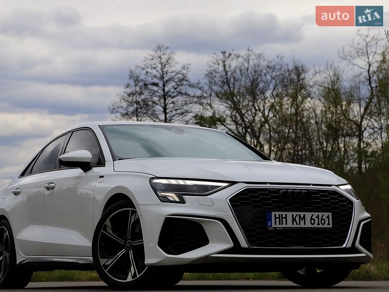 Седан Audi A3 2021 в Трускавці