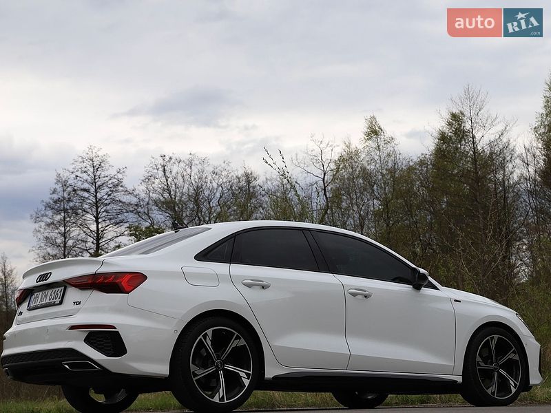 Седан Audi A3 2021 в Трускавці