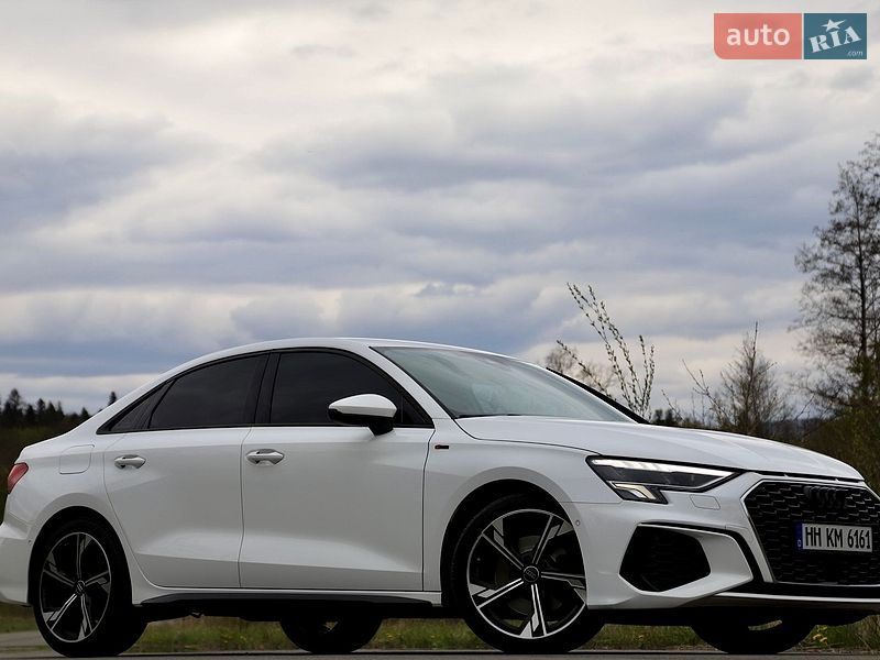 Седан Audi A3 2021 в Трускавці