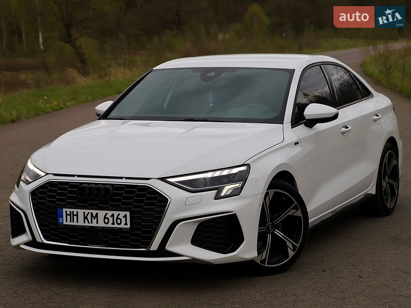 Седан Audi A3 2021 в Трускавці