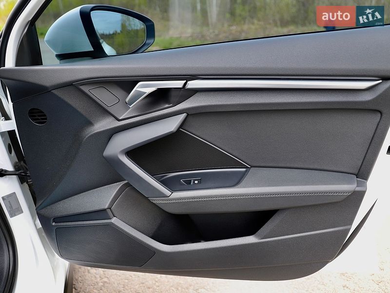 Седан Audi A3 2021 в Трускавці
