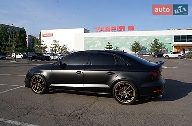 Седан Audi A3 2015 в Николаеве
