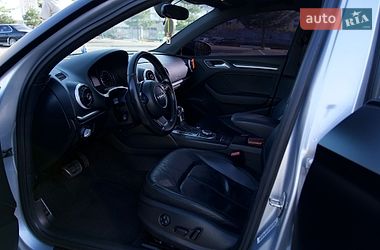 Седан Audi A3 2015 в Николаеве