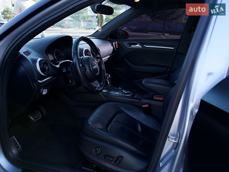Седан Audi A3 2015 в Николаеве