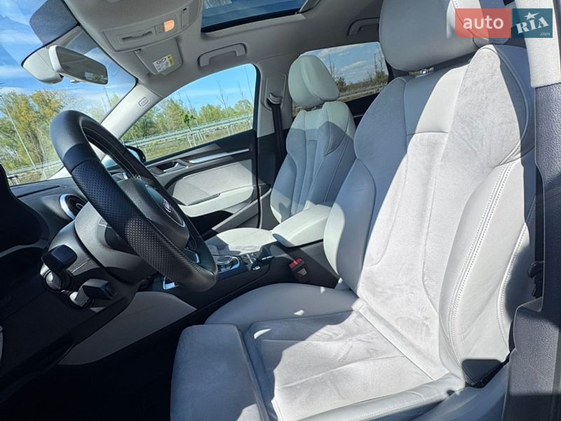 Хэтчбек Audi A3 2016 в Киеве