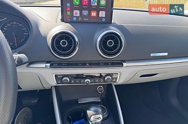 Хэтчбек Audi A3 2016 в Киеве