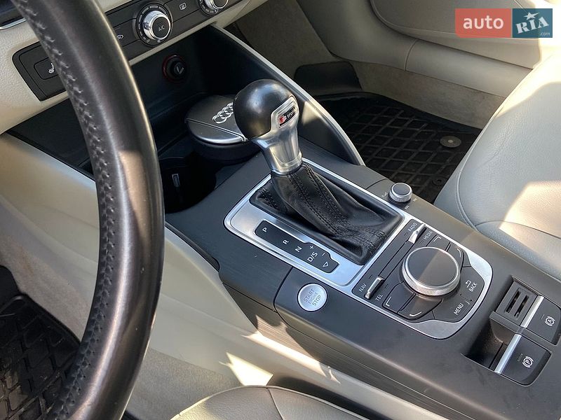 Седан Audi A3 2016 в Харькове