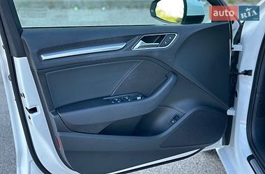 Седан Audi A3 2019 в Днепре