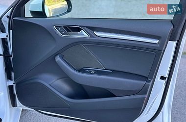 Седан Audi A3 2019 в Днепре