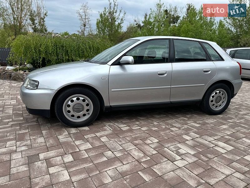 Хэтчбек Audi A3 2000 в Виннице