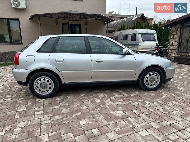 Хэтчбек Audi A3 2000 в Виннице