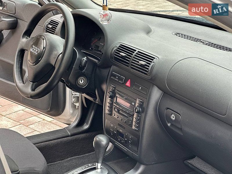 Хэтчбек Audi A3 2000 в Виннице