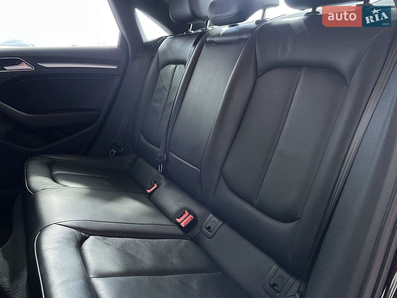 Седан Audi A3 2016 в Львове