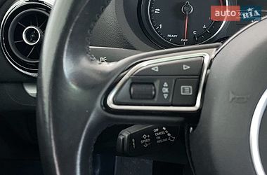 Седан Audi A3 2016 в Львове