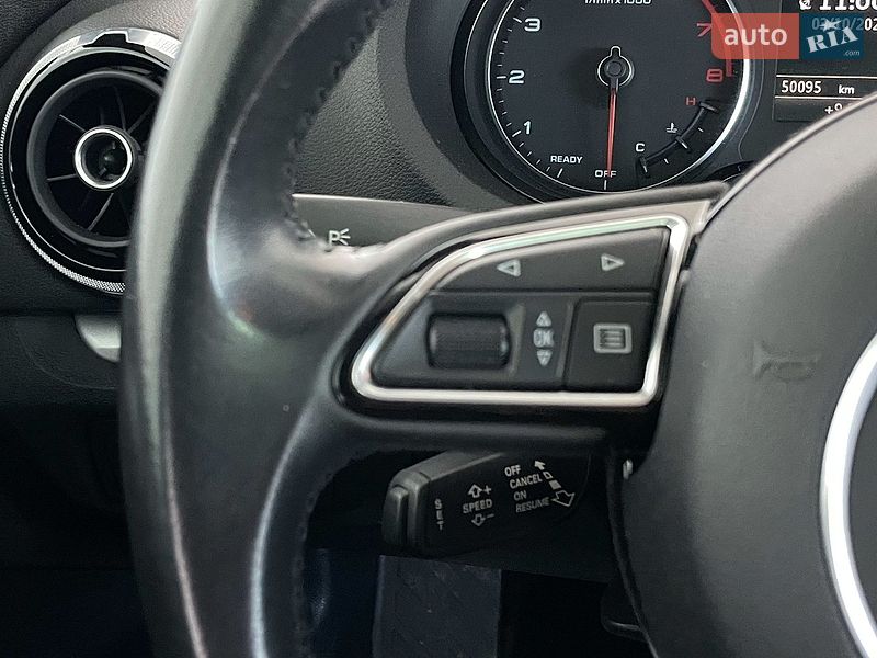Седан Audi A3 2016 в Львове