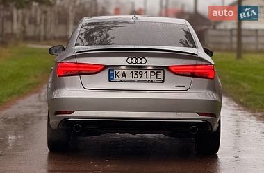 Седан Audi A3 2016 в Киеве